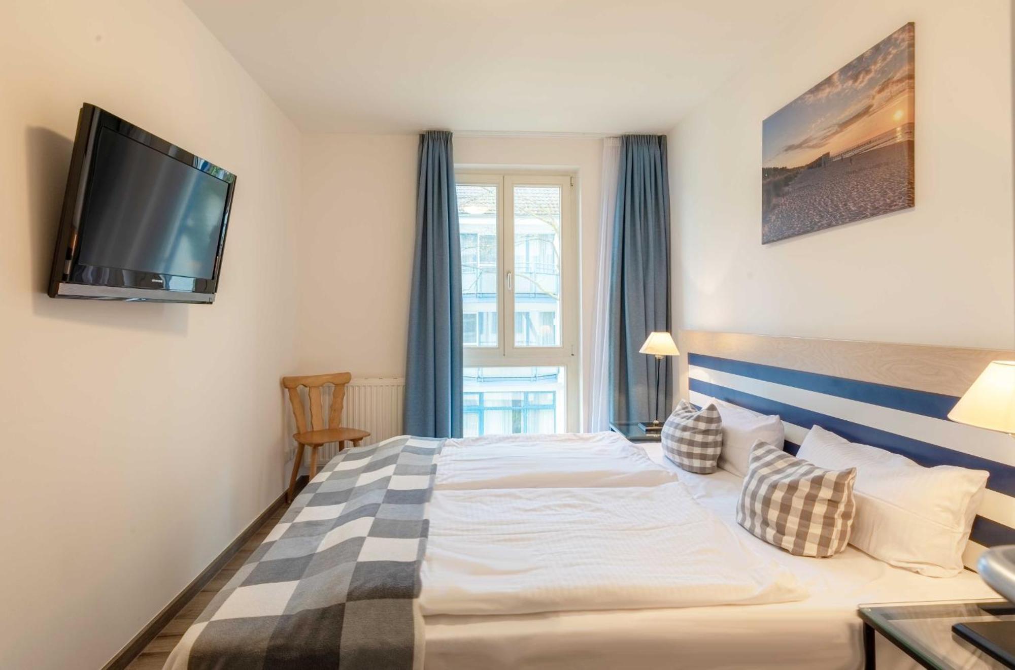Leuchtturm An Der Seebruecke Zingst Zewnętrze zdjęcie